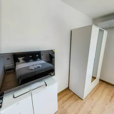 Bed and Breakfast Sobe Burnum Vrbnik (Sibenik-Knin)