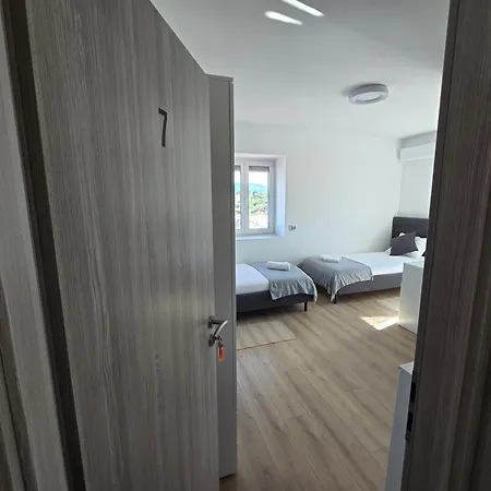 Bed and Breakfast Sobe Burnum 4*