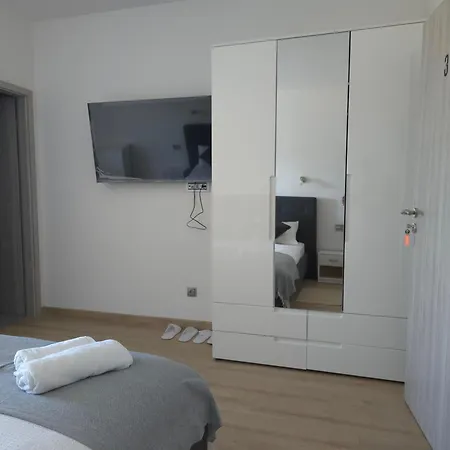 Sobe Burnum Alojamento de Acomodação e Pequeno-almoço Vrbnik (Sibenik-Knin)