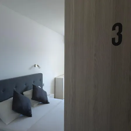 Bed and Breakfast Sobe Burnum