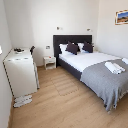Bed and Breakfast Sobe Burnum