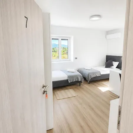Bed and Breakfast Sobe Burnum 4*