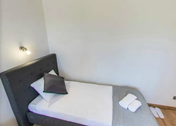 住宿加早餐酒店 Sobe Burnum Vrbnik (Sibenik-Knin)